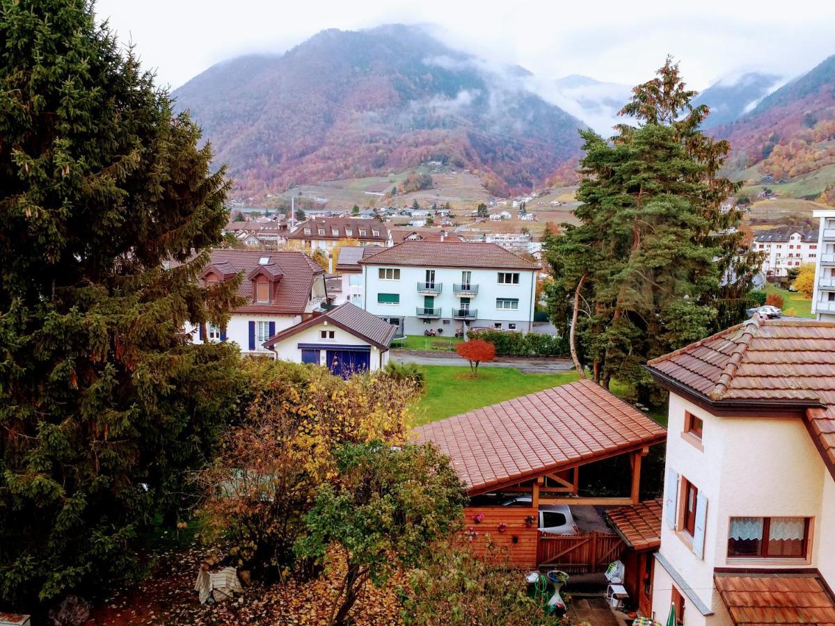 Alpine Apartment Villeneuve Exterior photo